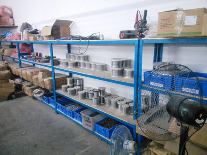 Almacén de elementos de calentador tubular de bobina espiral industrial eléctrica de 220V 1000W 220V 1000W Electric Industrial Spiral Coil Tubular Heater Elements warehouse